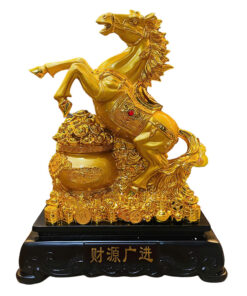 Tượng Ngựa Vàng Hũ Tiền Phong Thủy
