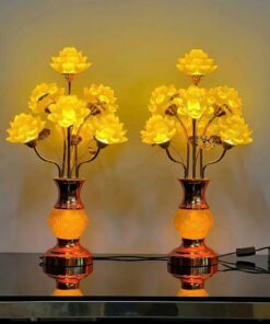 Đèn Thờ Hoa Sen Lưu Ly 7 Bông Cao 65Cm Thân Đèn Vân Nổi Họa Tiết Sen
