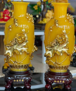 Cặp Lục Bình Ngọc Họa Tiết Sen Vàng Đắp Nổi Cao 54x22cm - Màu Vàng