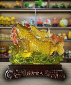 Tượng Cá Chép Mẫu Tử Ngậm Xâu Tiền Ngũ Đế - Màu Vàng