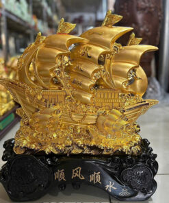 Tượng Thuyền Buồm Thuận Buồm Xuôi Gió Màu Vàng Cao Cấp